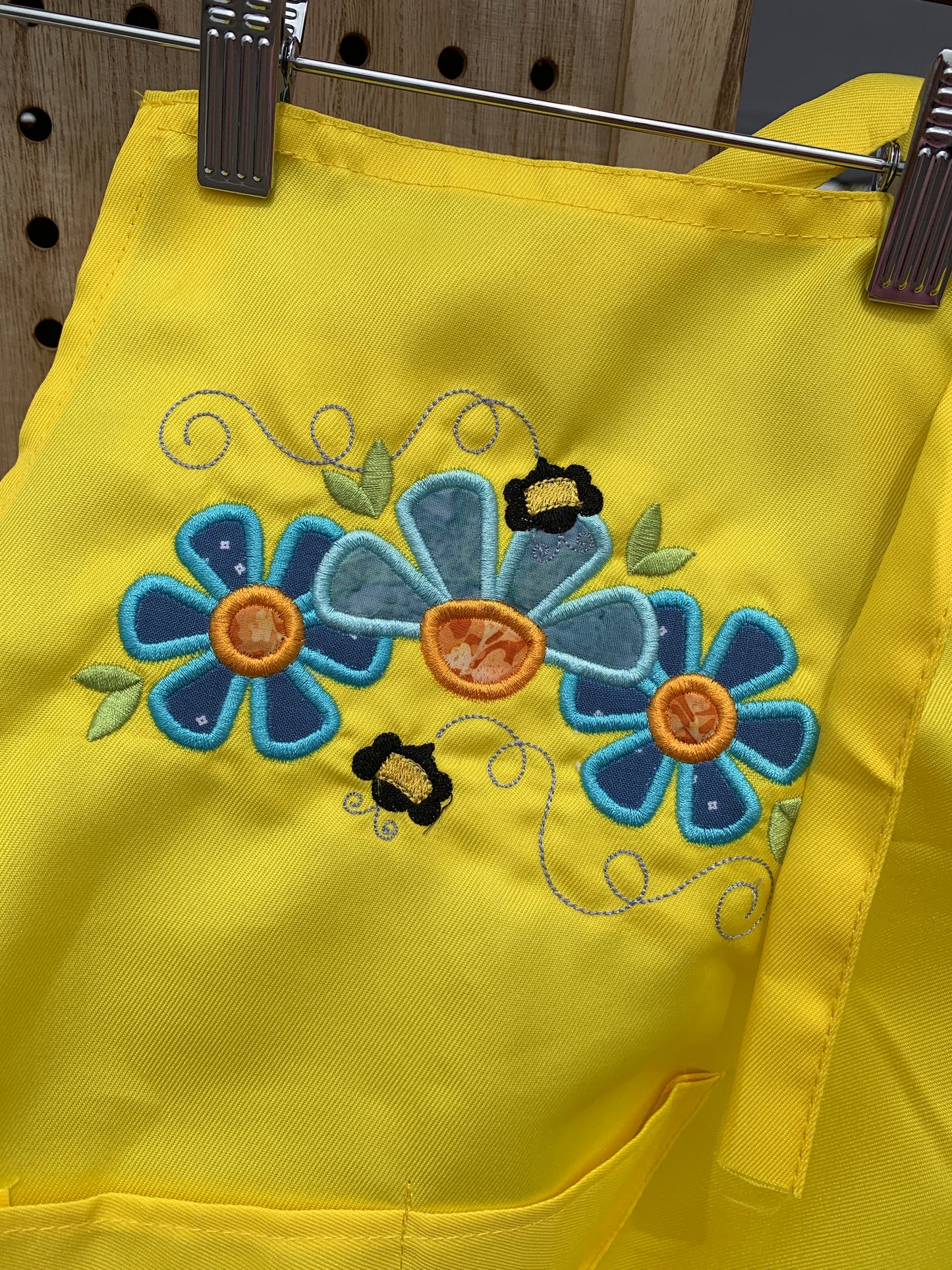 Children's Appliqued Apron - General Fun/Artistic Sayings